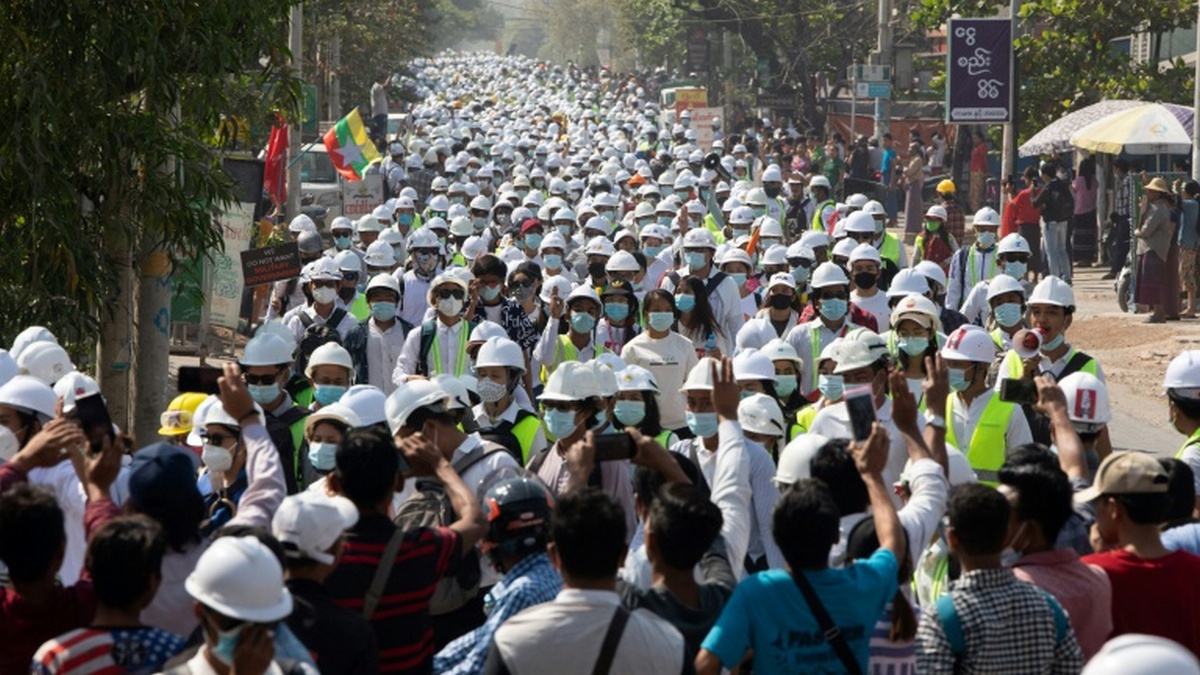 Birma protestuje