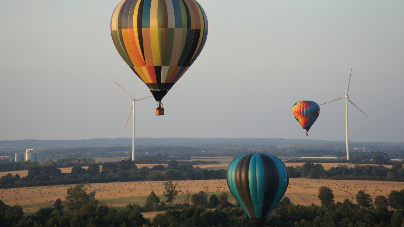 Farmy wiatrowe na trasie lotu stanowiły wyzwanie